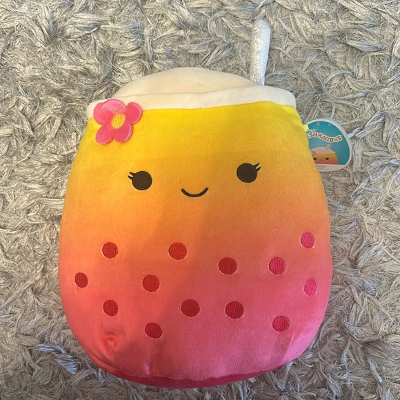 Bergit Boba Squishmallow NWT - Picture 2 of 4